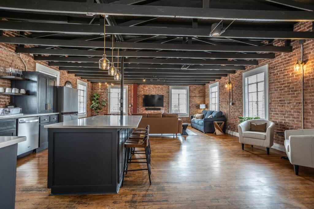The Loft At 113 - Gateway To The North Texas Hill Country Apartment Muenster Luaran gambar